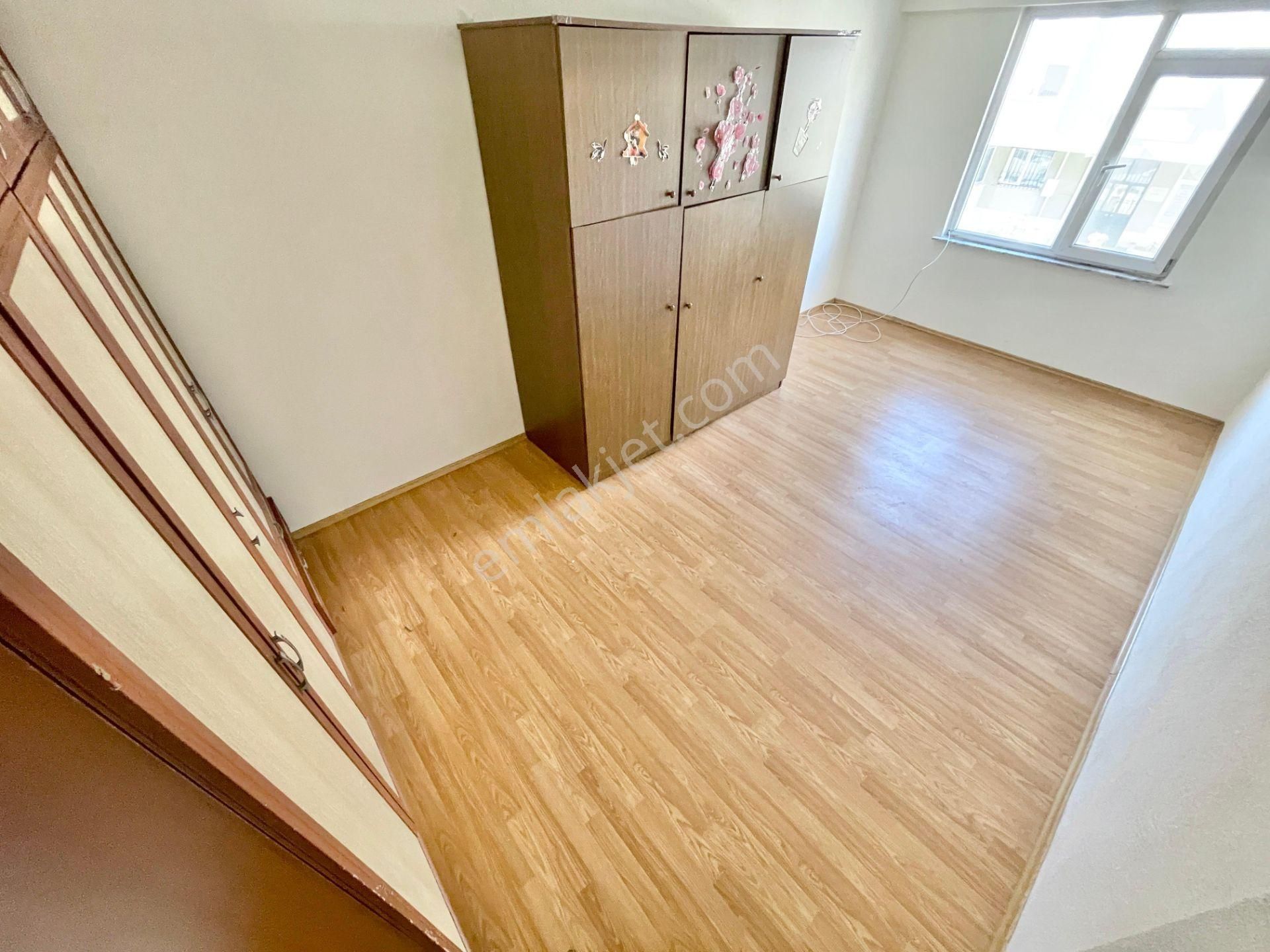 Berkay Demirel'den Altınkumda Denize 200 Metre Çift Balkon 2+1 - Görsel 27