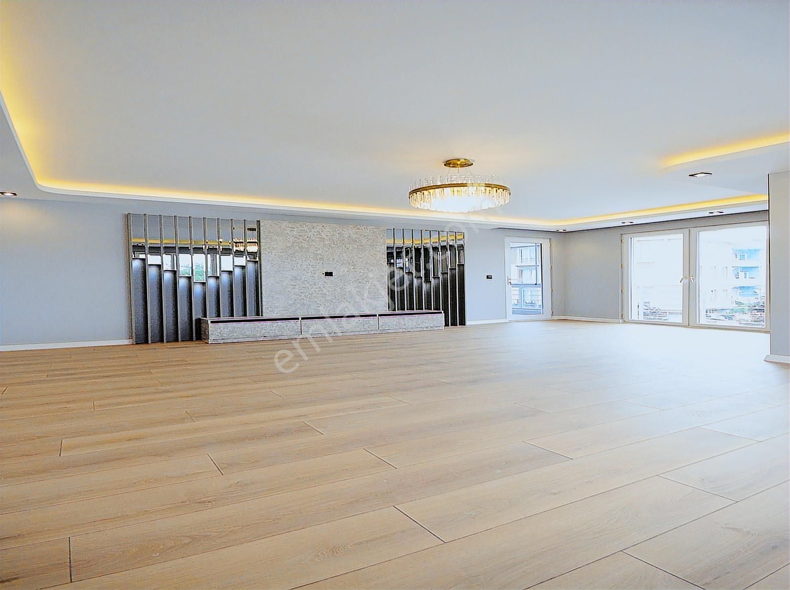 Merkezi, Güvenlikli Ve Havuzlu Sitede Acil Satılık Ara Kat 2+1 - Görsel 10