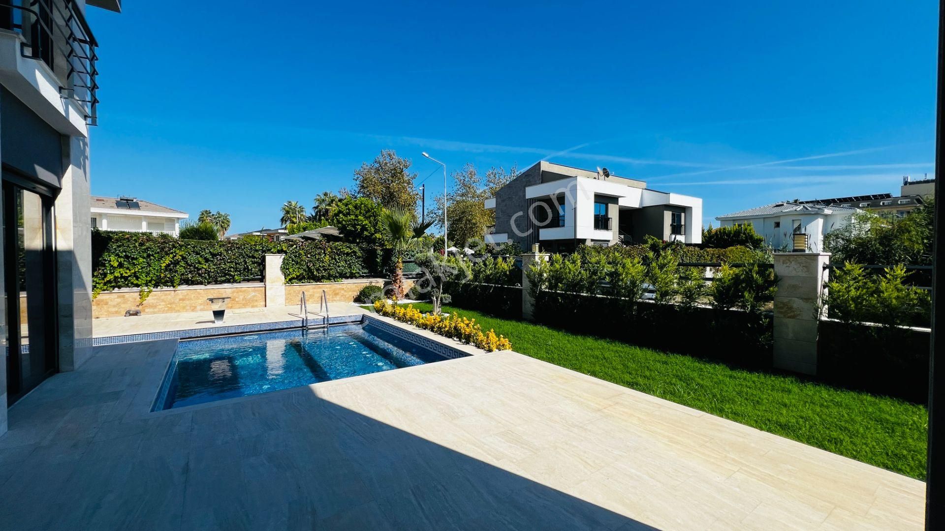 Kemer'de Satılık Müstakil 3+1 Villa - Görsel 3