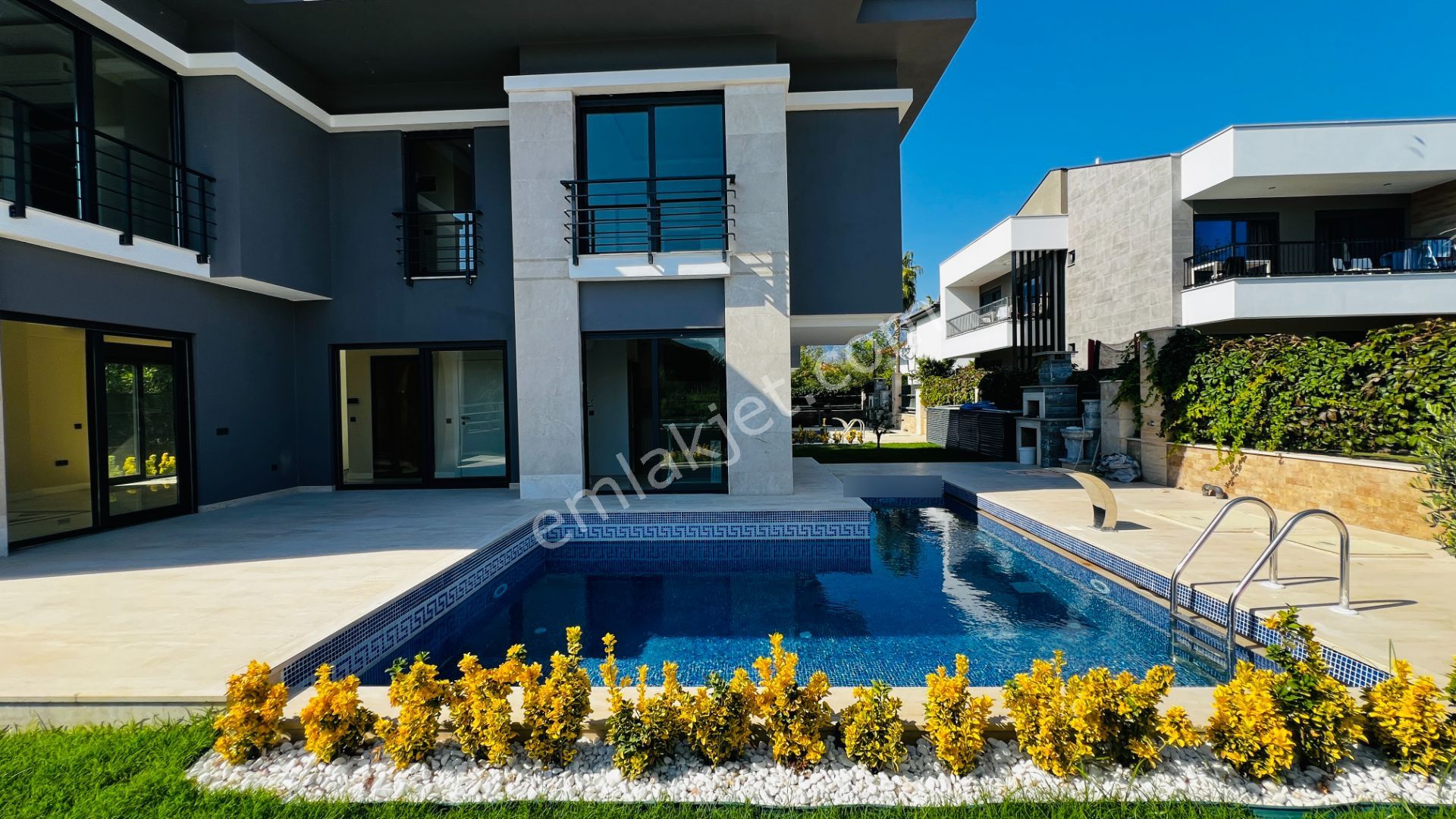 Kemer'de Satılık Müstakil 3+1 Villa - Görsel 2