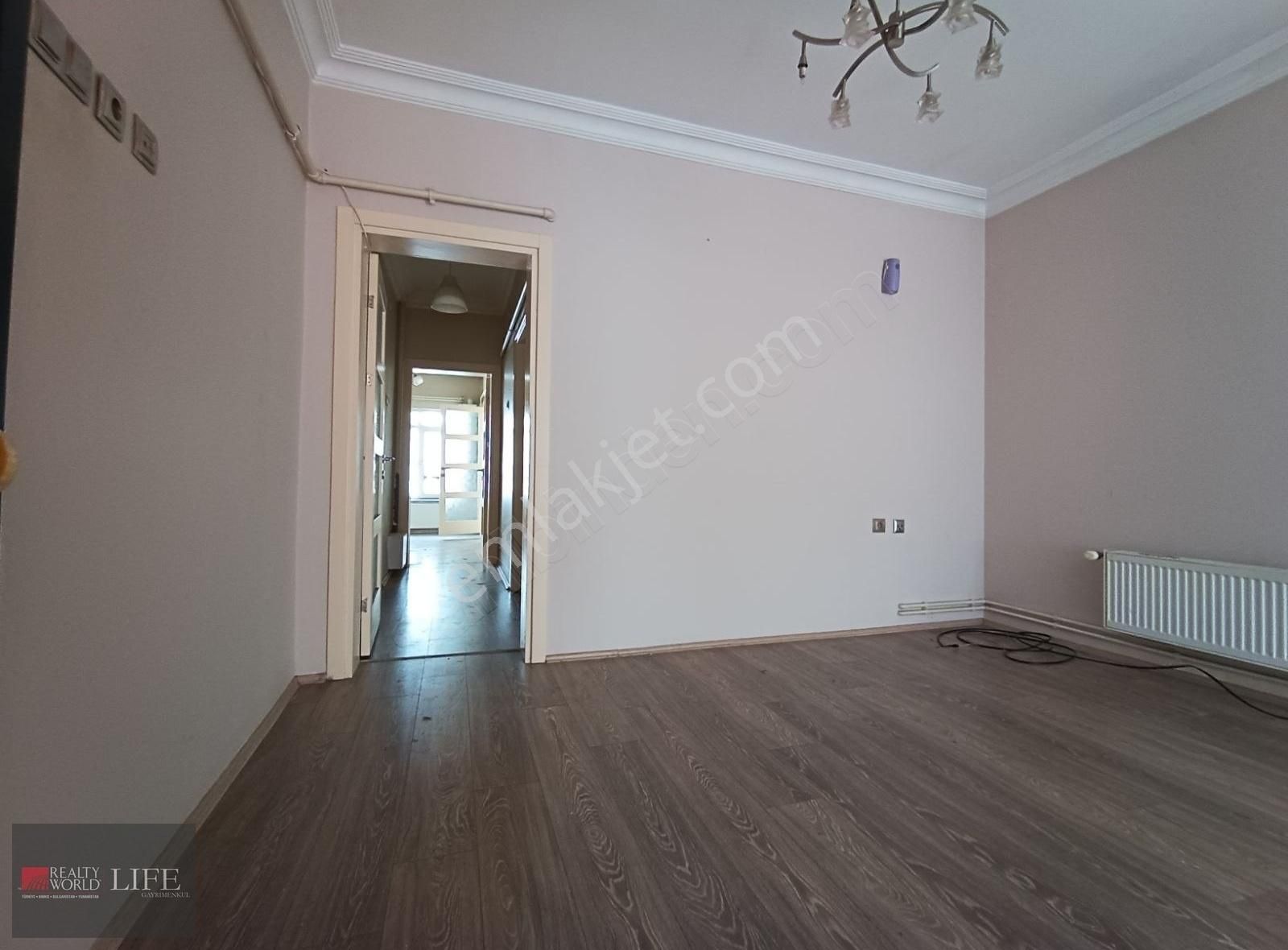 Rw Lıfe//hoşnudiye Mah. Kolcu Sokakta Kiralık 2+1 Daire - Görsel 8