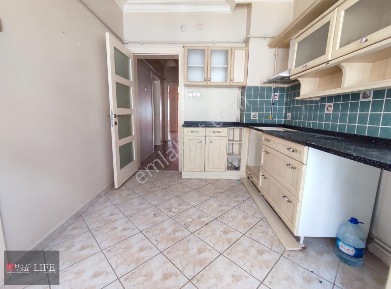 Rw Lıfe//hoşnudiye Mah. Kolcu Sokakta Kiralık 2+1 Daire - Görsel 3