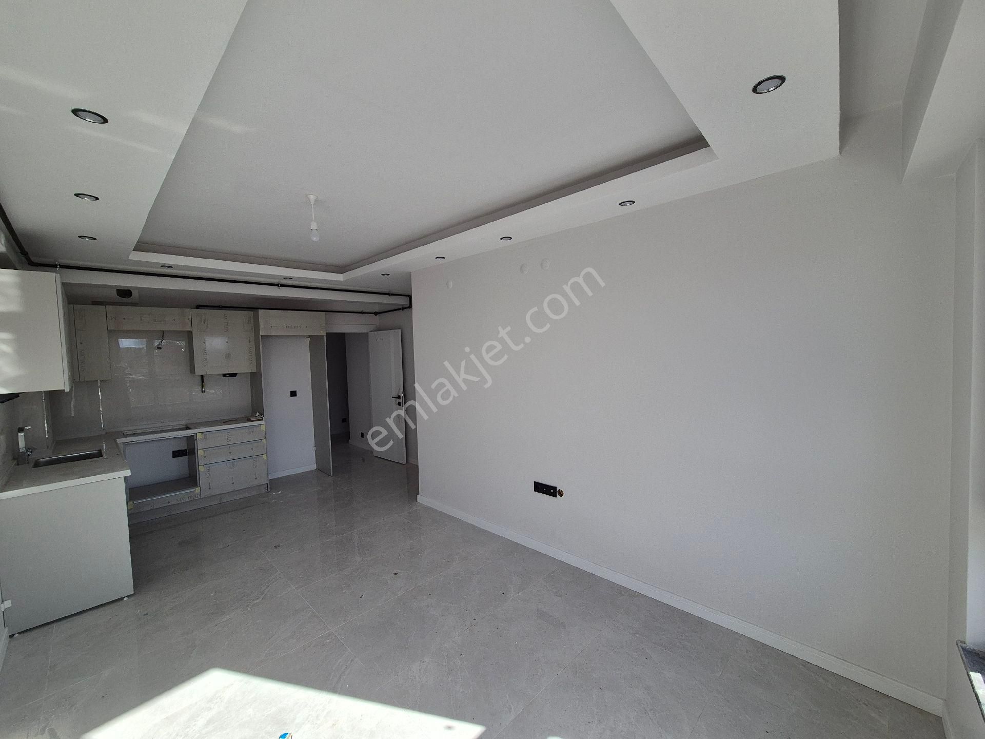 Rw Lıfe// Batıkent Mh Çandar Sk Üzerinde 65 M2 Kiralık 1+1 Daire