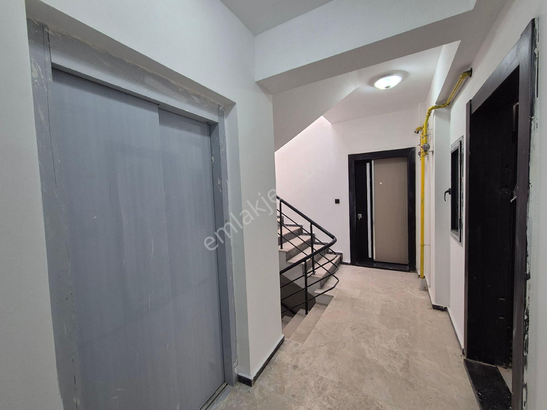 Rw Lıfe// Batıkent Mh Çandar Sk Üzerinde 65 M2 Kiralık 1+1 Daire - Görsel 8