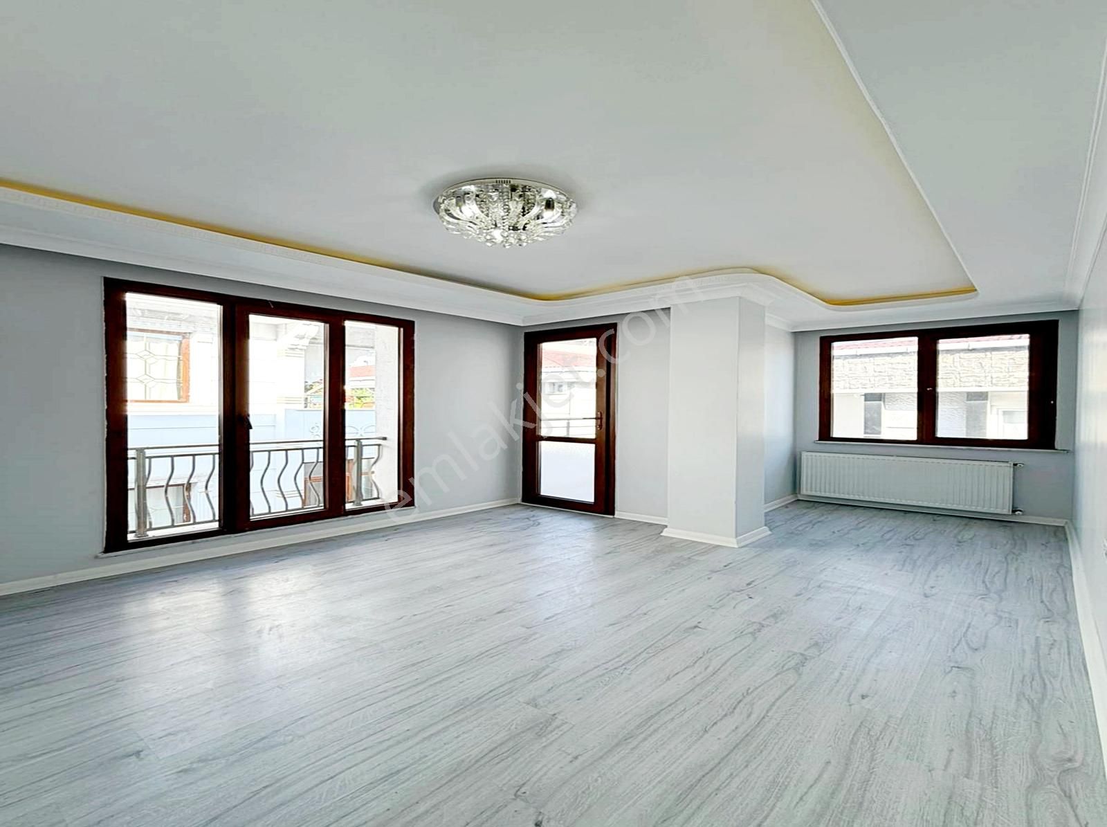 Başkent Yapı'dan Ulaşıma Yakın Çift Balkonlu Satılık 2+1 Arakat