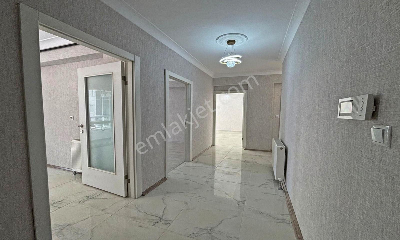 Karakaya Mahallesi'nde Lüx Full Yapıl 3+1 I Daire! - Görsel 34