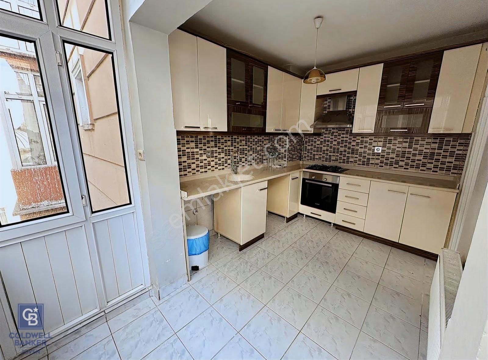 Demetevler Vatan Caddesi Üzerinde Kiralık Daire - Görsel 12