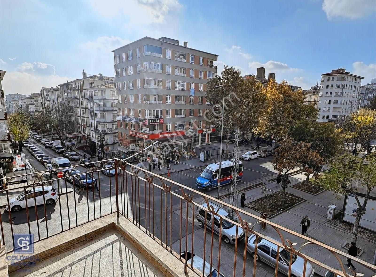 Demetevler Vatan Caddesi Üzerinde Kiralık Daire - Görsel 23