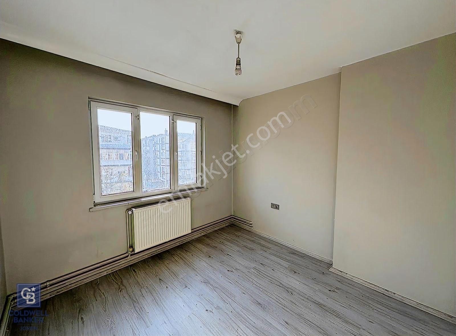 Demetevler Vatan Caddesi Üzerinde Kiralık Daire - Görsel 2