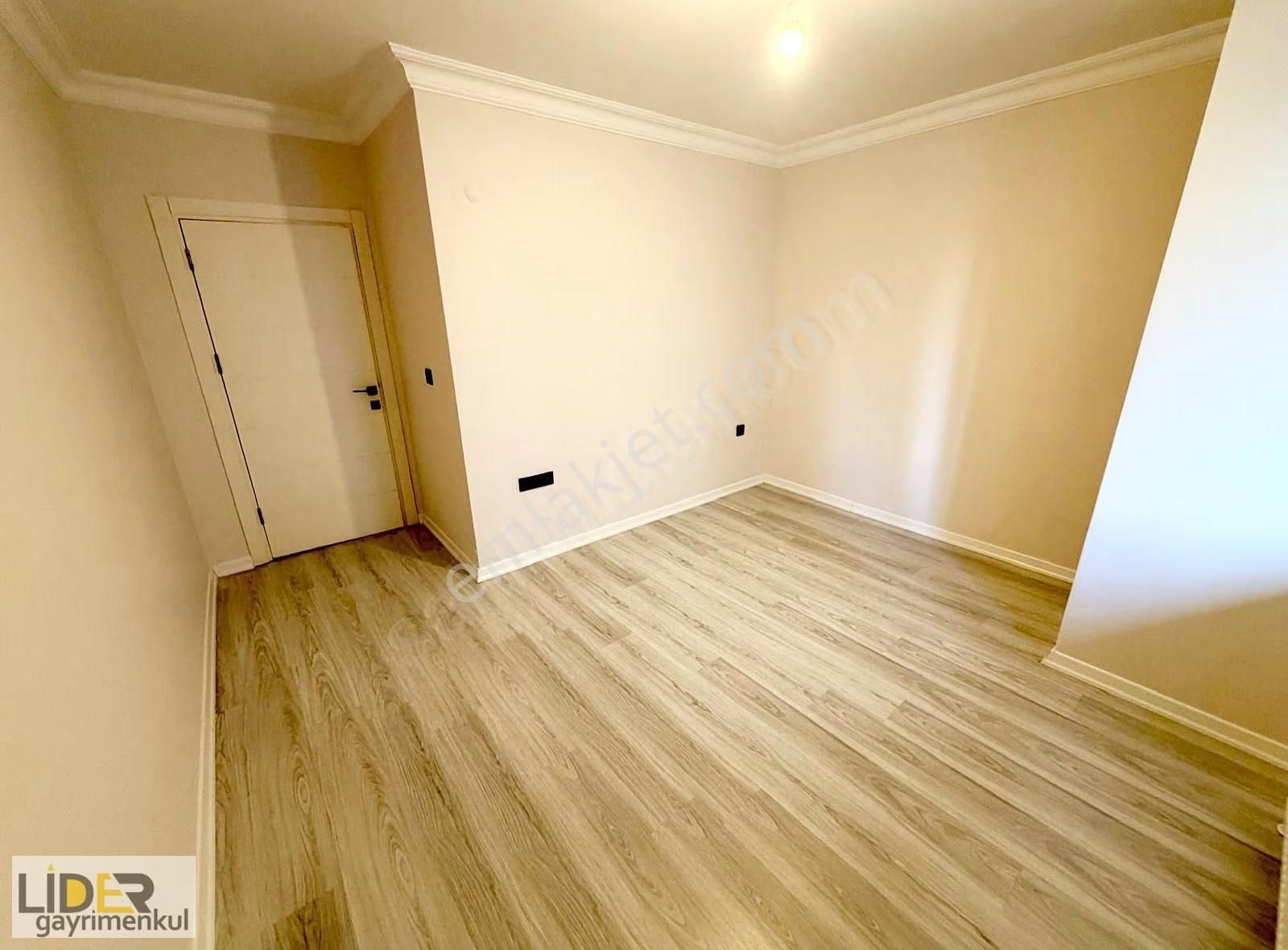 Lider'den İdealtepe Marmaraya Yakın Ara Kat Lüks Geniş 3+1 - Görsel 3