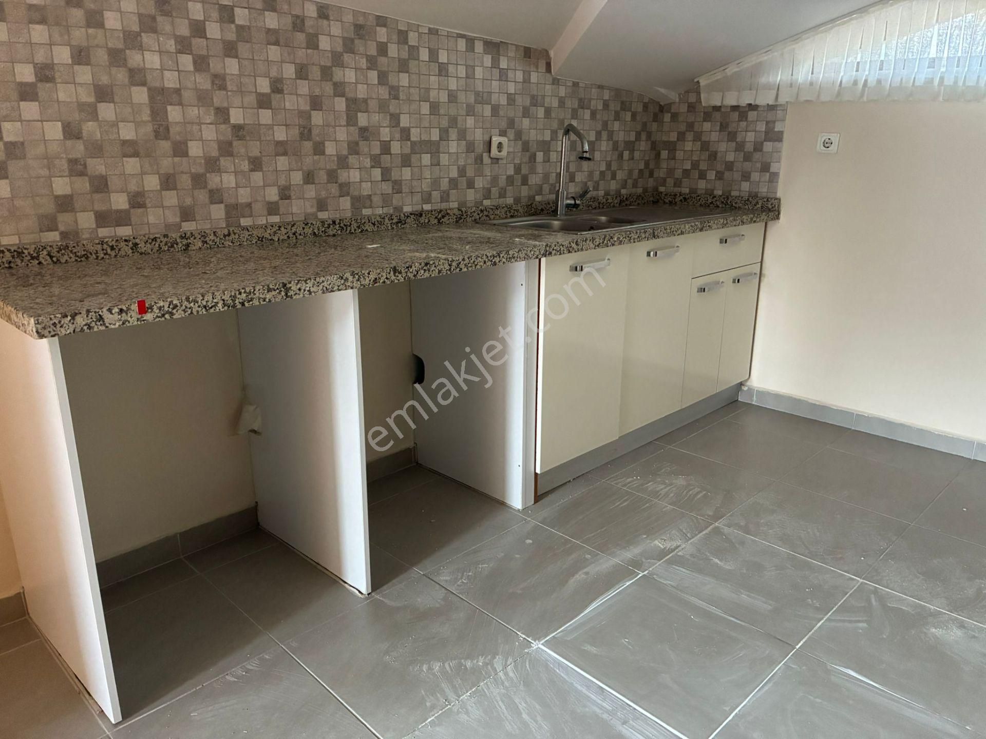 Çengelköy 'de 4+1 Kiralık Dubleks Daire - Görsel 23