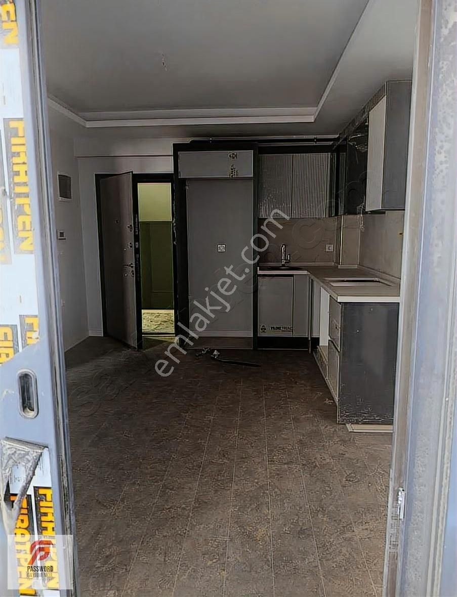 Menemen Uğur Mumcu 1+1 Ara Kat Kiralık Daire - Görsel 6