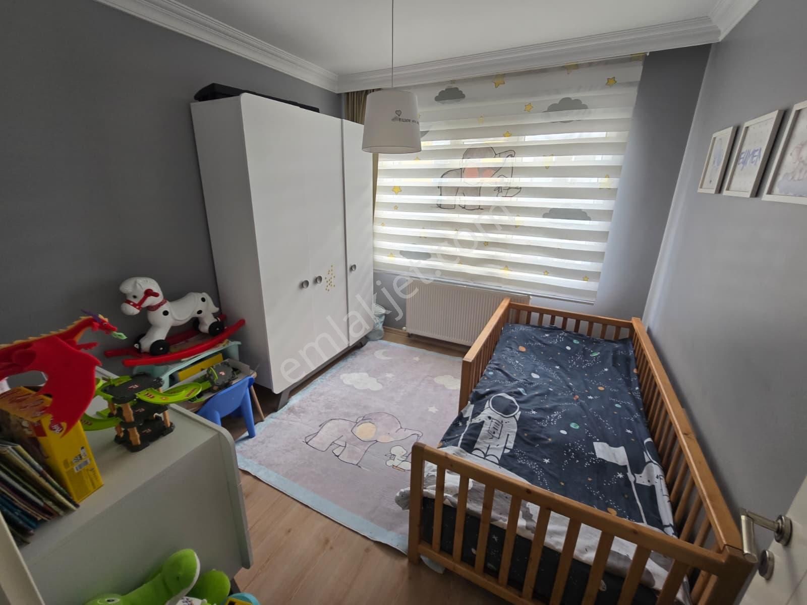 Kuşadasında Satılık- Manzara-havuz-bahçe-otopark-doğalgazlı-kapalı Mutfaklı 3+1 Fırsat Daire - Görsel 20