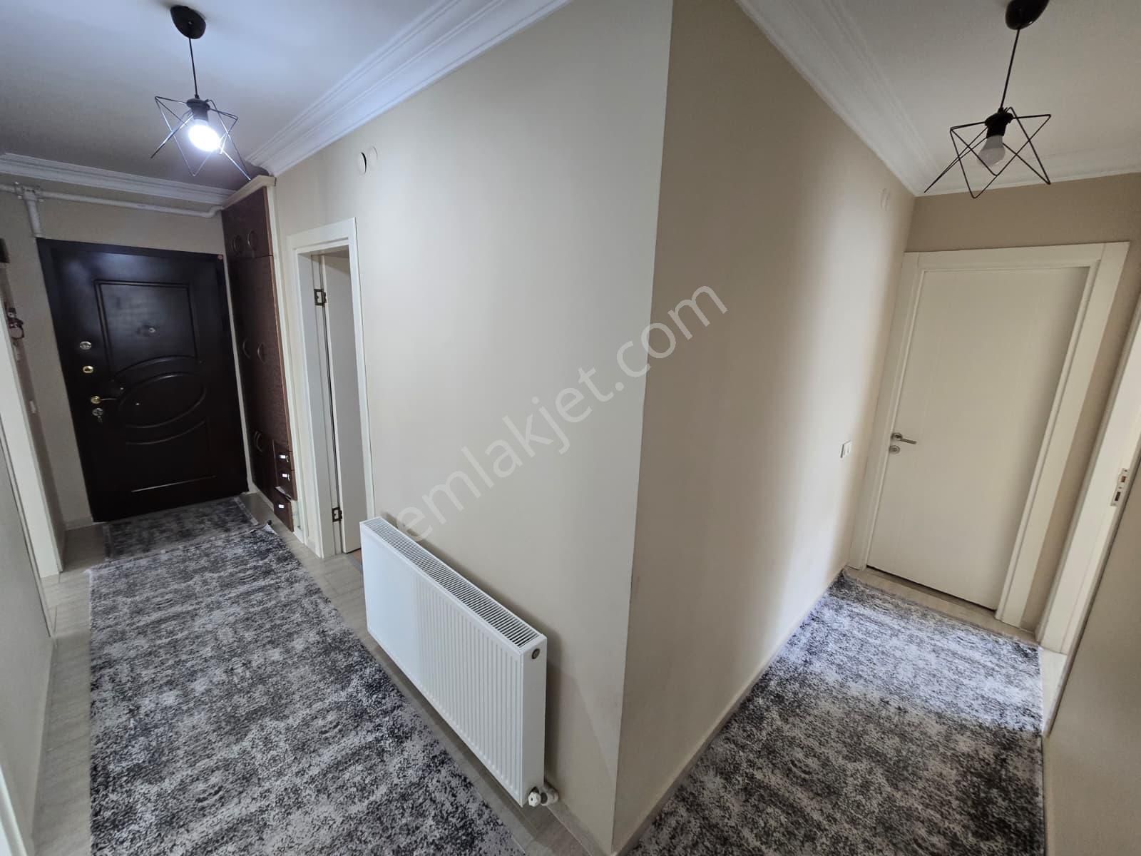 Kuşadasında Satılık- Manzara-havuz-bahçe-otopark-doğalgazlı-kapalı Mutfaklı 3+1 Fırsat Daire - Görsel 22