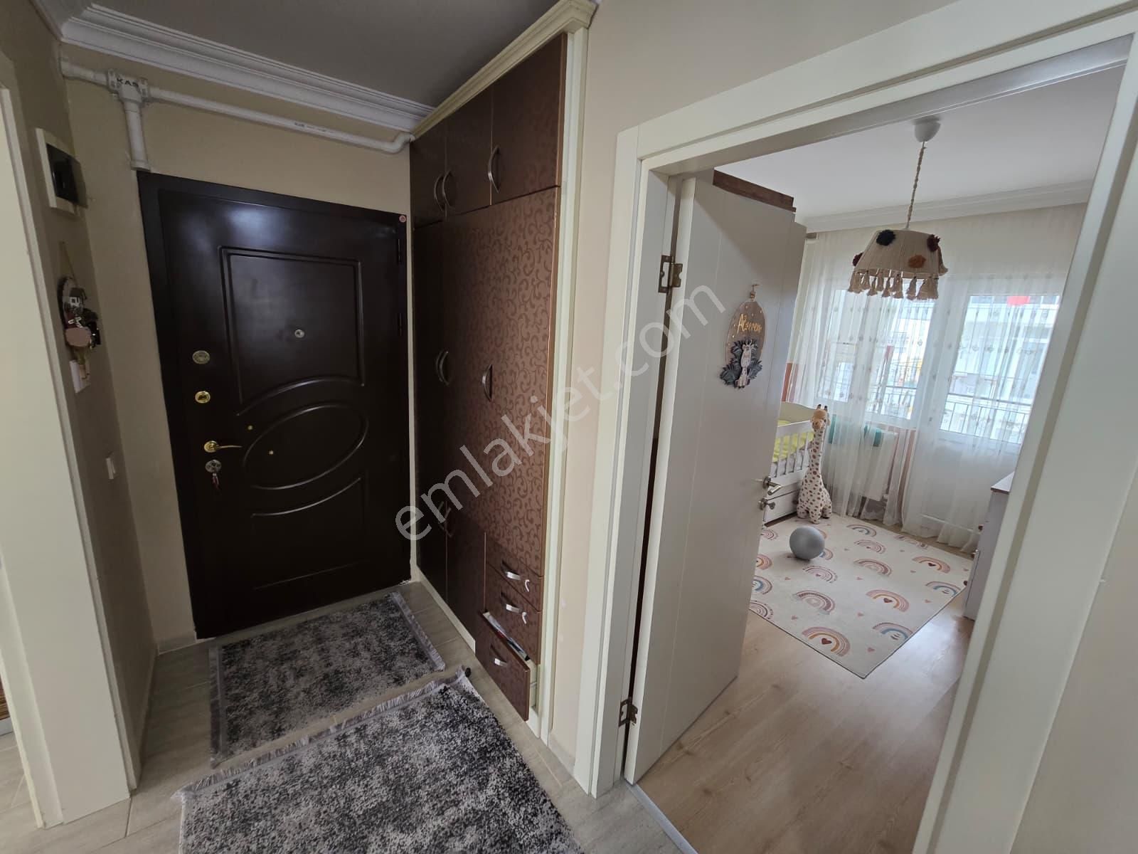 Kuşadasında Satılık- Manzara-havuz-bahçe-otopark-doğalgazlı-kapalı Mutfaklı 3+1 Fırsat Daire - Görsel 27