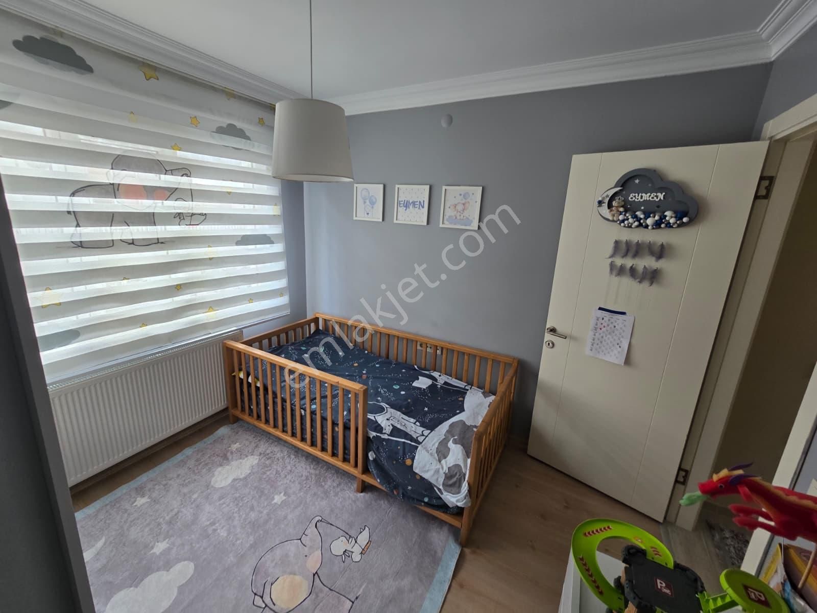 Kuşadasında Satılık- Manzara-havuz-bahçe-otopark-doğalgazlı-kapalı Mutfaklı 3+1 Fırsat Daire - Görsel 18