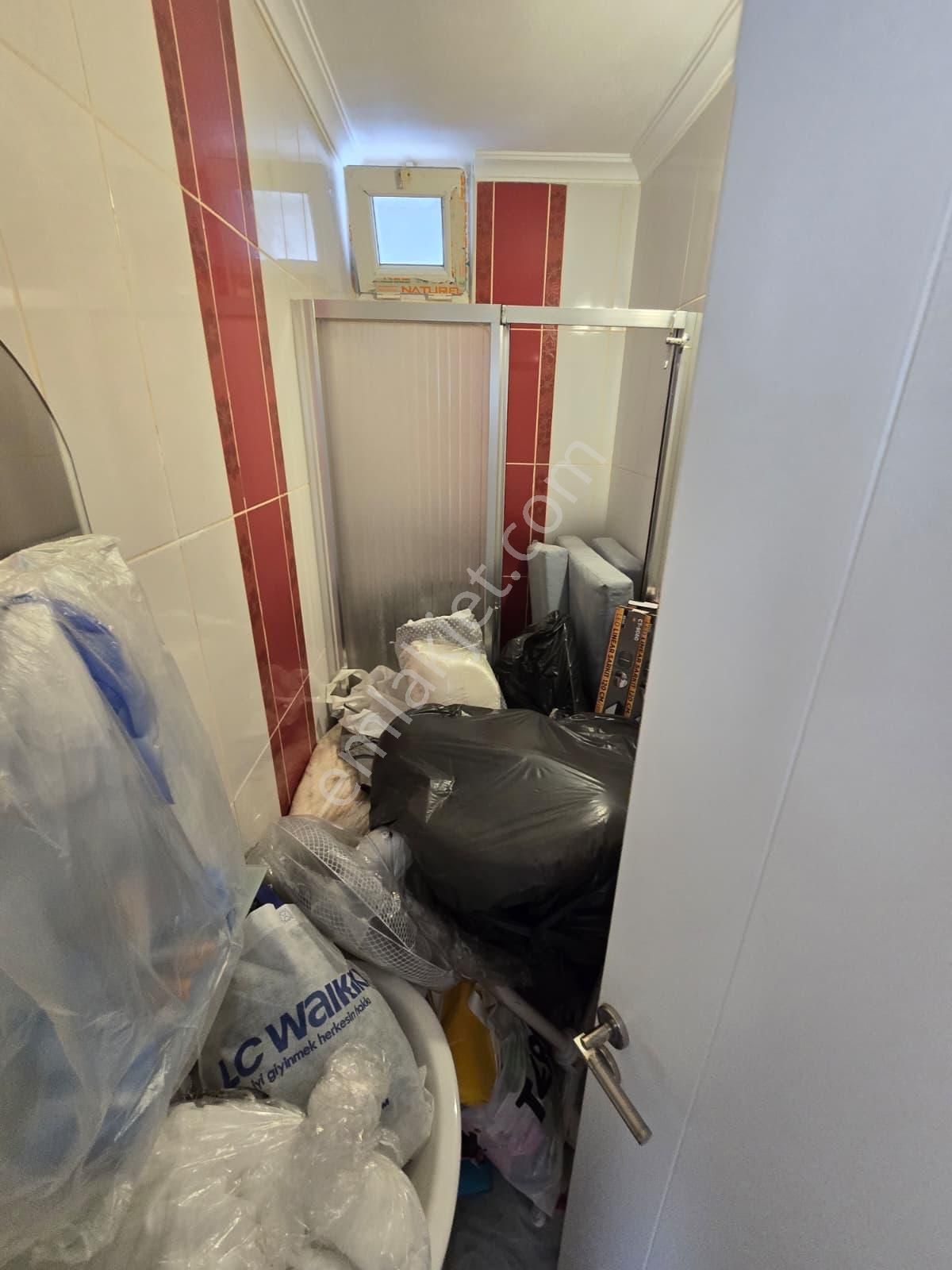 Kuşadasında Satılık- Manzara-havuz-bahçe-otopark-doğalgazlı-kapalı Mutfaklı 3+1 Fırsat Daire - Görsel 11