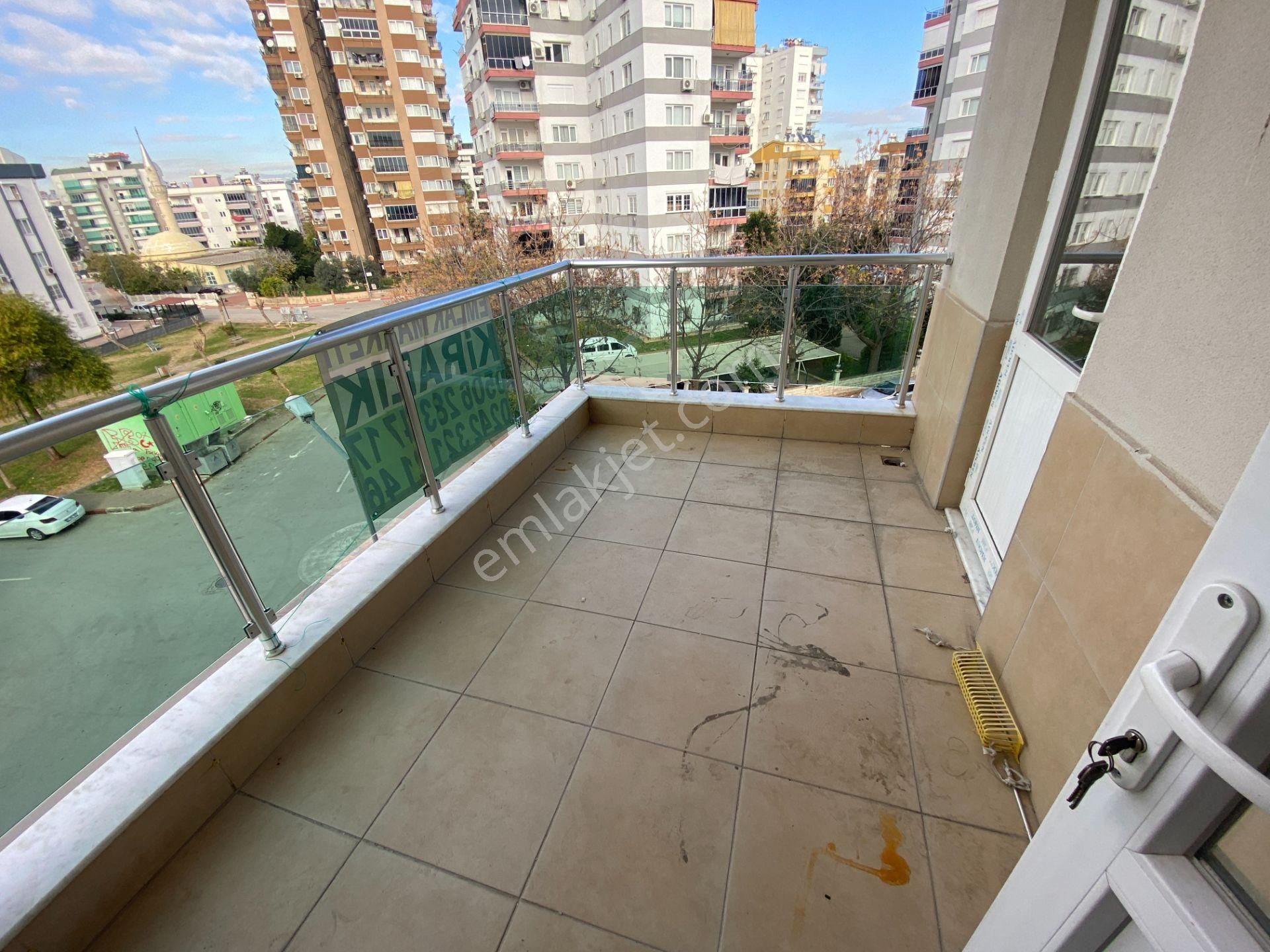 Kızıltoprak Tahtakale Yakını Arakat 3+1 - Görsel 25