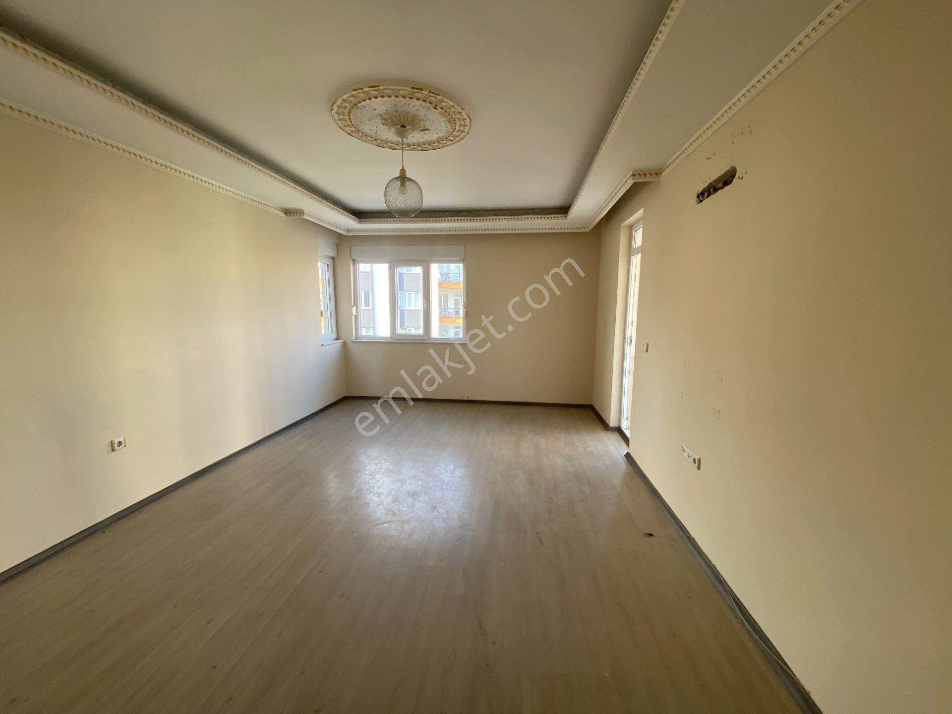 Kızıltoprak Tahtakale Yakını Arakat 3+1 - Görsel 5