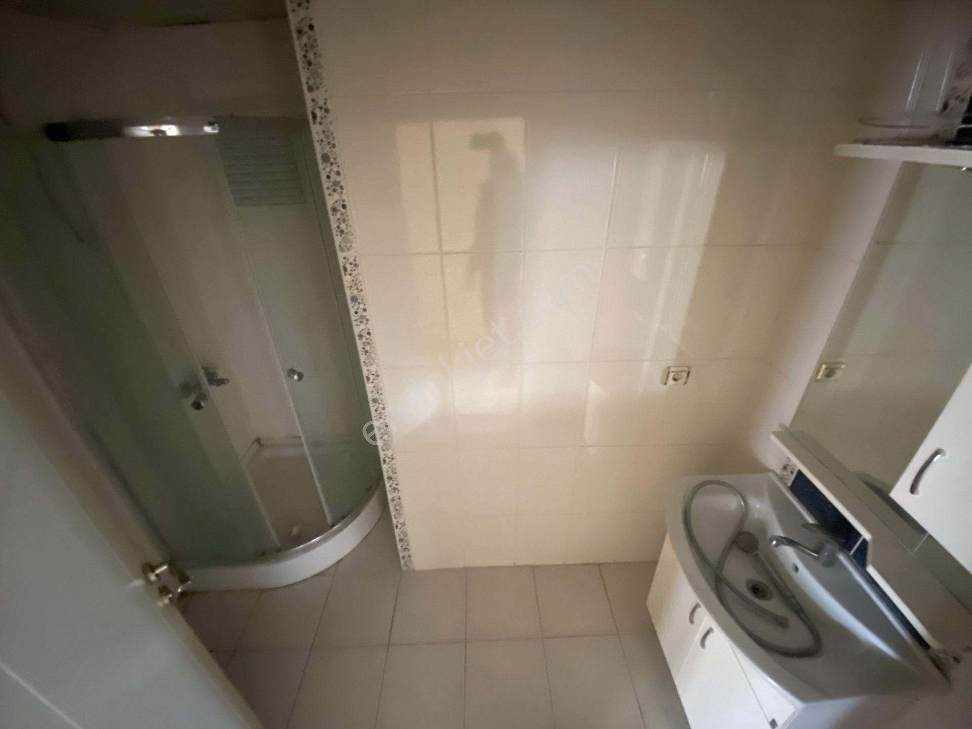 Kızıltoprak Tahtakale Yakını Arakat 3+1 - Görsel 16