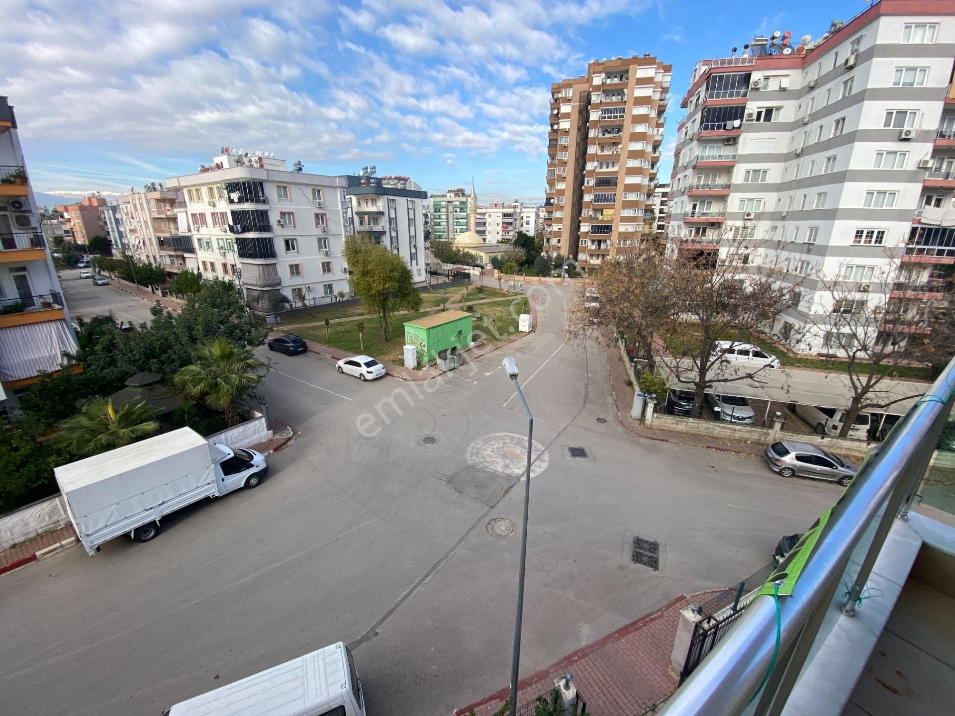 Kızıltoprak Tahtakale Yakını Arakat 3+1