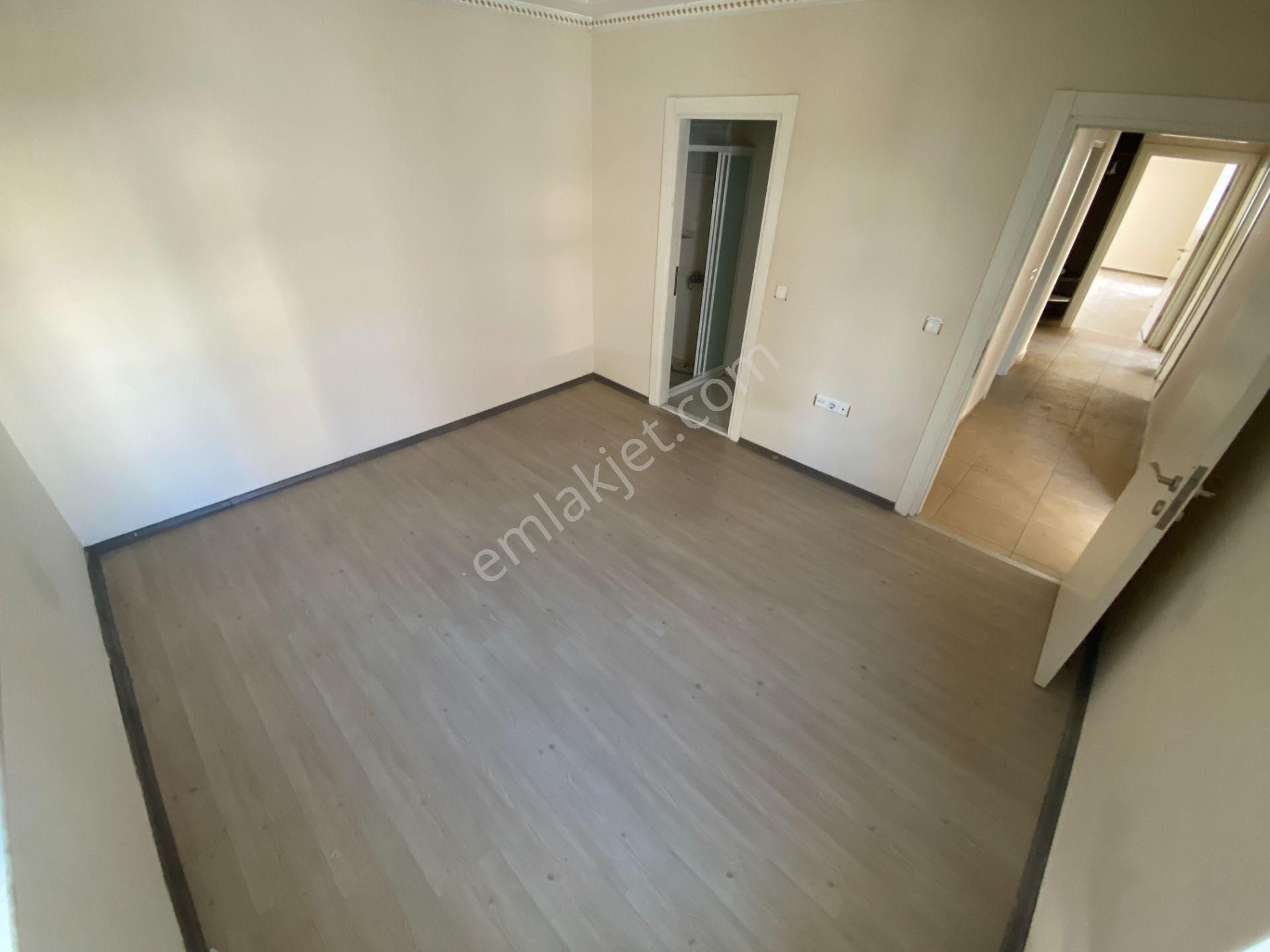 Kızıltoprak Tahtakale Yakını Arakat 3+1 - Görsel 22