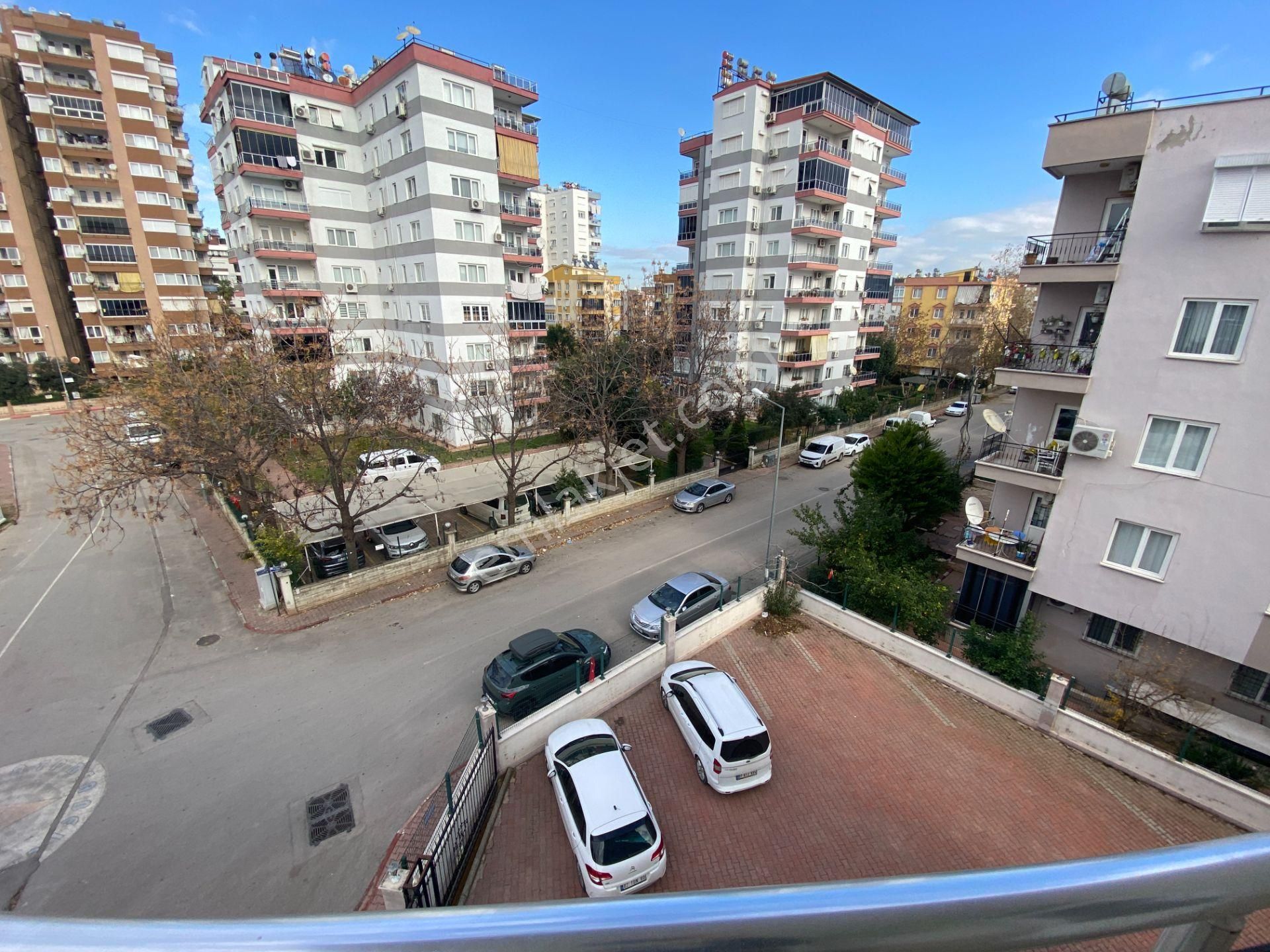 Kızıltoprak Tahtakale Yakını Arakat 3+1 - Görsel 2