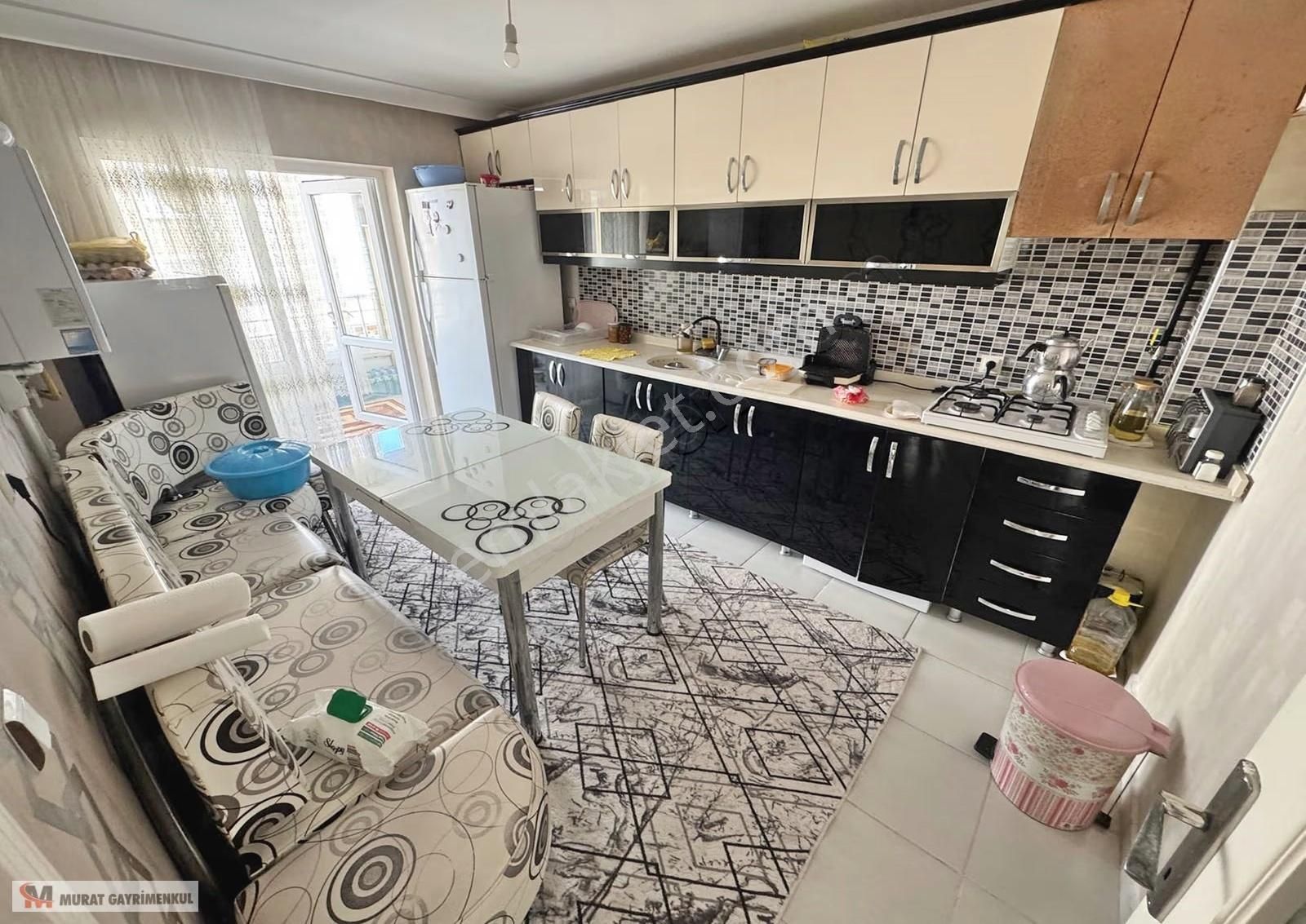 !!!kanunide Ara Katta Asansörlü Geniş M2 4+1 Fırsat Daire!!!