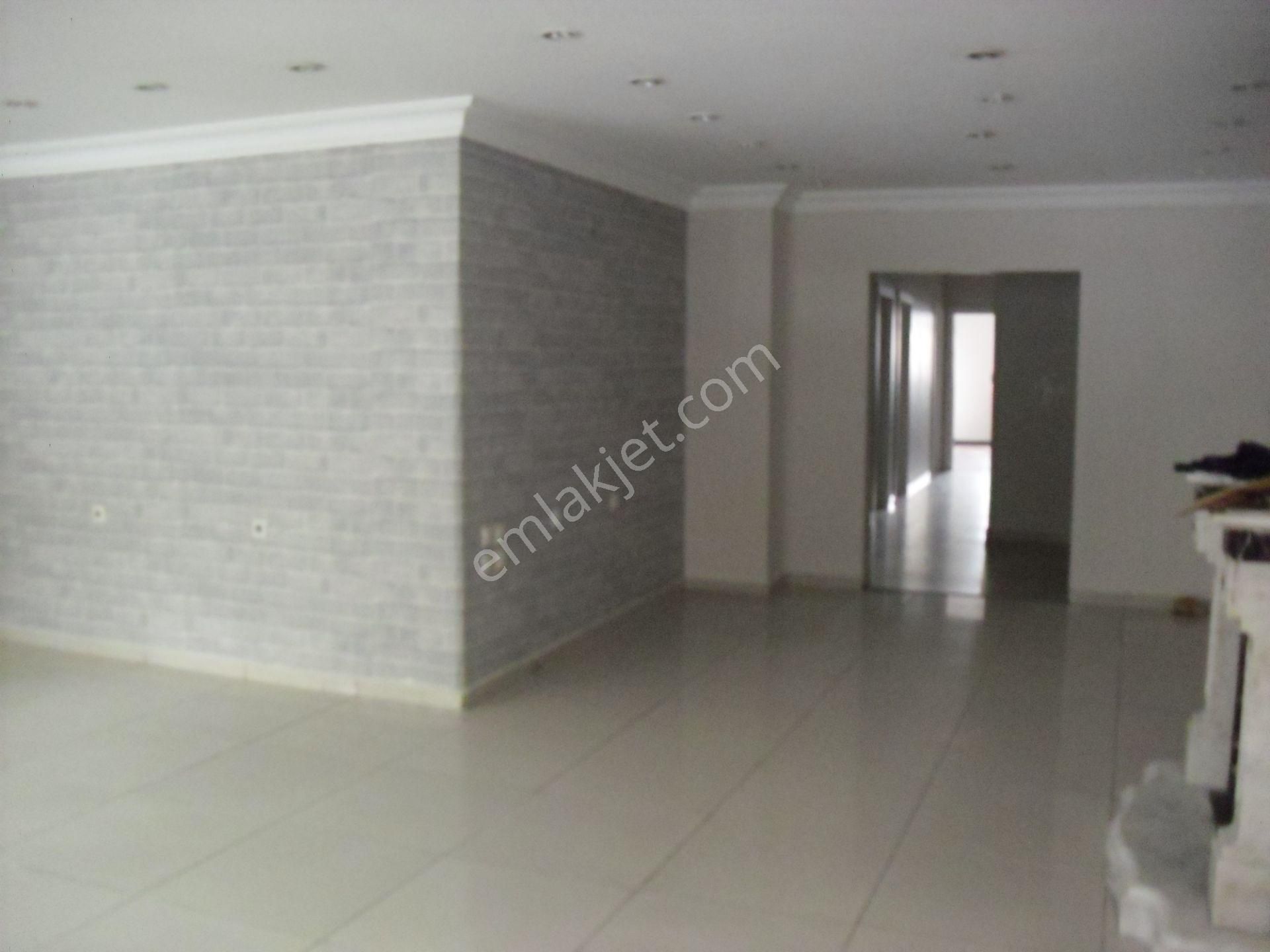 Gaziosmanpaşa Kuleli-rabat Köşesi 4+1 İçi Yapılı Kiralık Daire - Görsel 2
