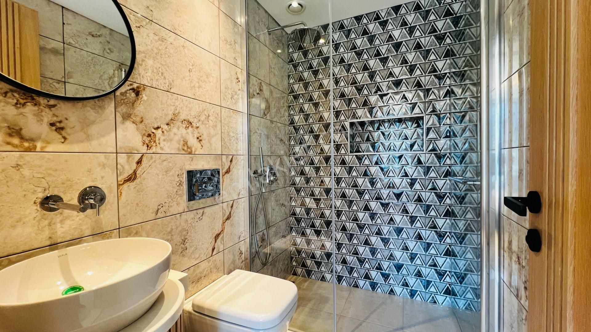 Kemer Merkezde Satılık Lüks Müstakil Villa - Görsel 25