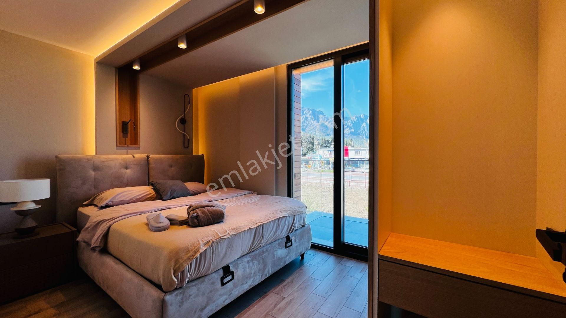 Kemer Merkezde Satılık Lüks Müstakil Villa - Görsel 16