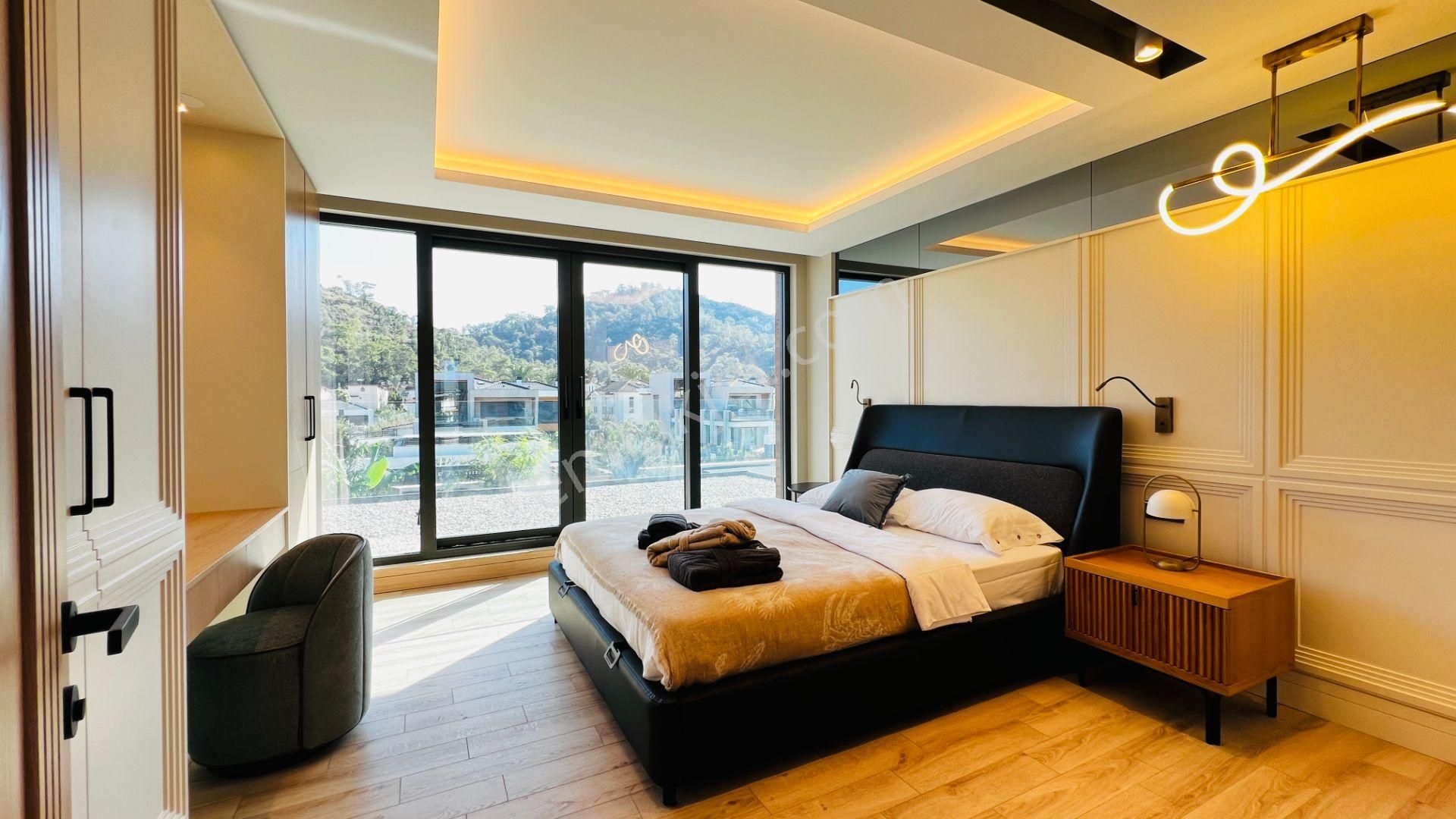 Kemer Merkezde Satılık Lüks Müstakil Villa - Görsel 18