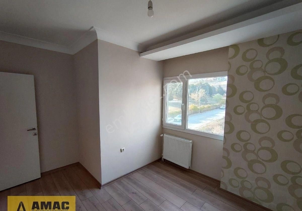 100 Yil Fuar Alani Civarında 4+1 Kapali Mutfaklı Az Katli Geniş Balkonlu Satılık Daire - Görsel 12