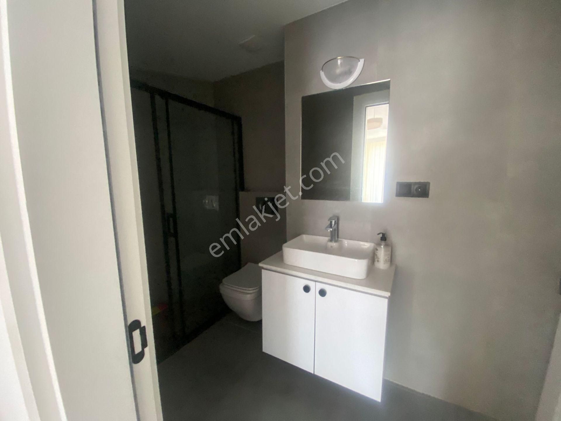 Bitez Asarlık’ta Yıllık Kiralık Eşyalı Ara Kat Daire - Görsel 19