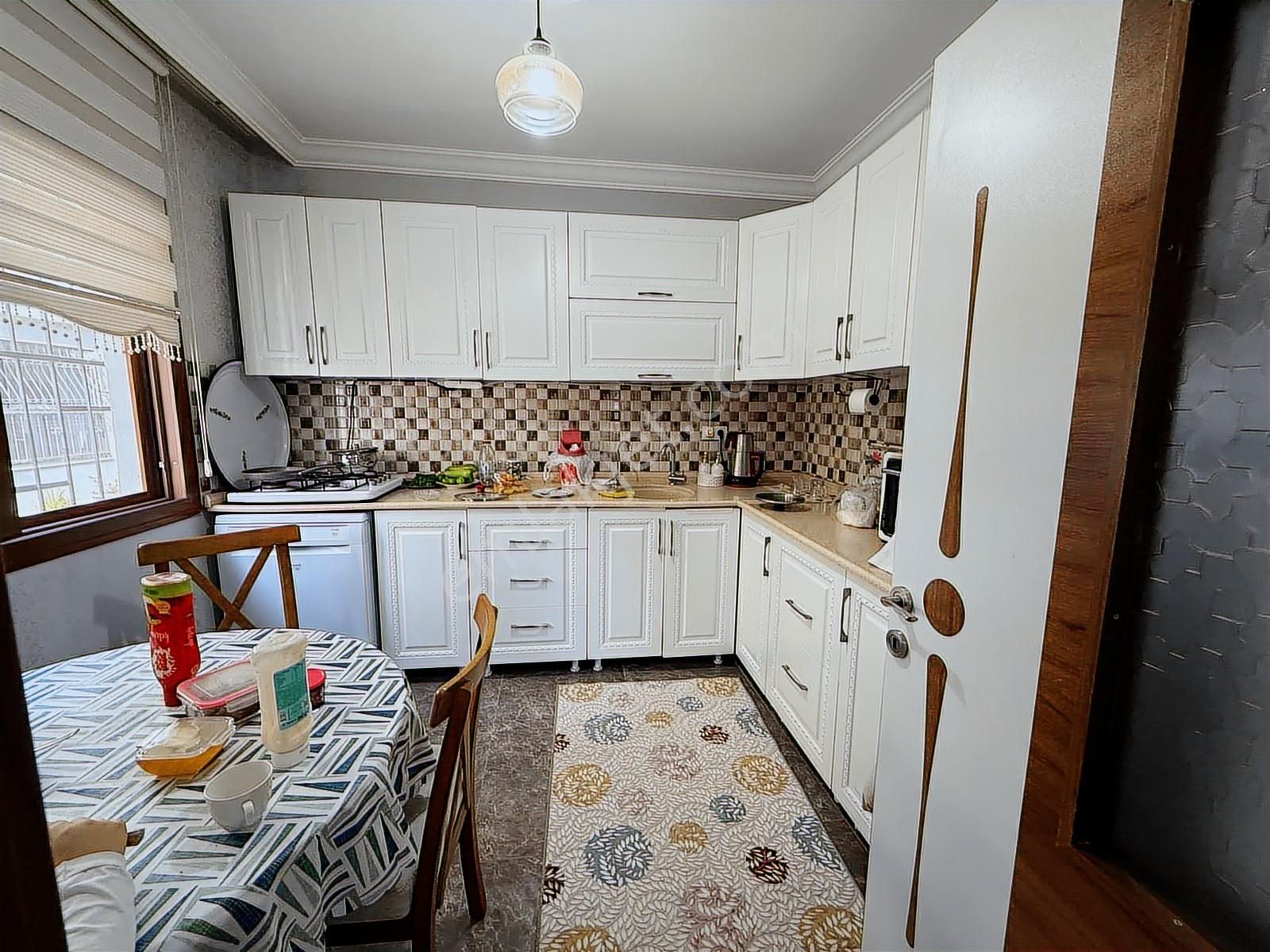 Özmert 'ten Bahçelievler De 3katlı Kople Satılık Bina - Görsel 25