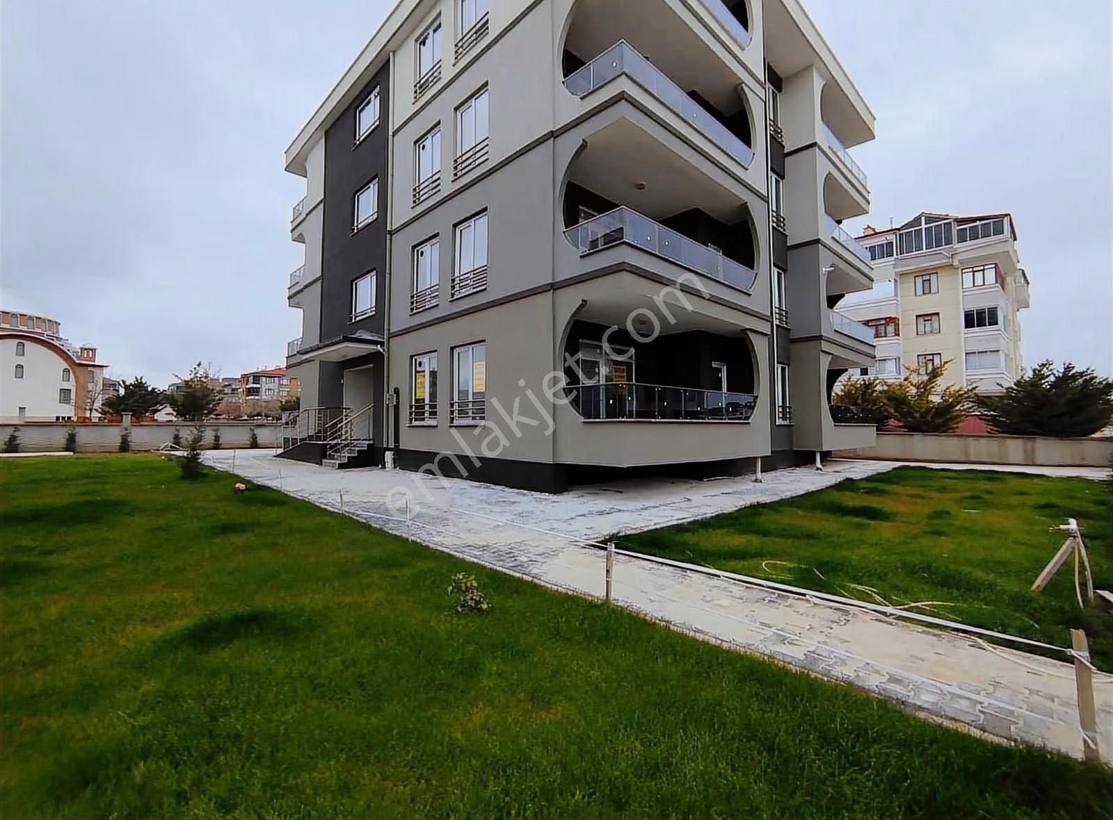 Tranvaya Yürüme Mesafesinde Yazırda 2+1 Sıfır Daire - Görsel 27