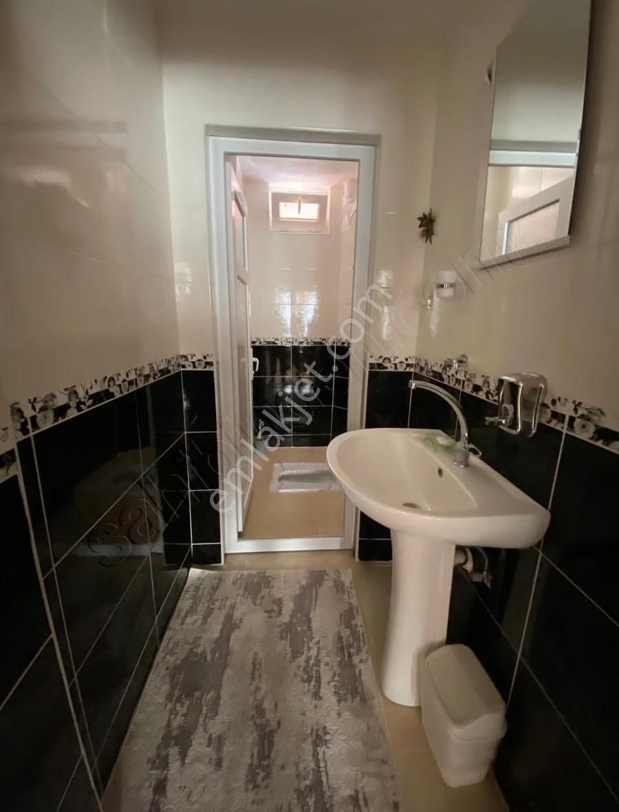 Kaçmaz Fırsat !!! 2+1 Daire Fiyatına 4+1 Bakımlı Daire - Görsel 13