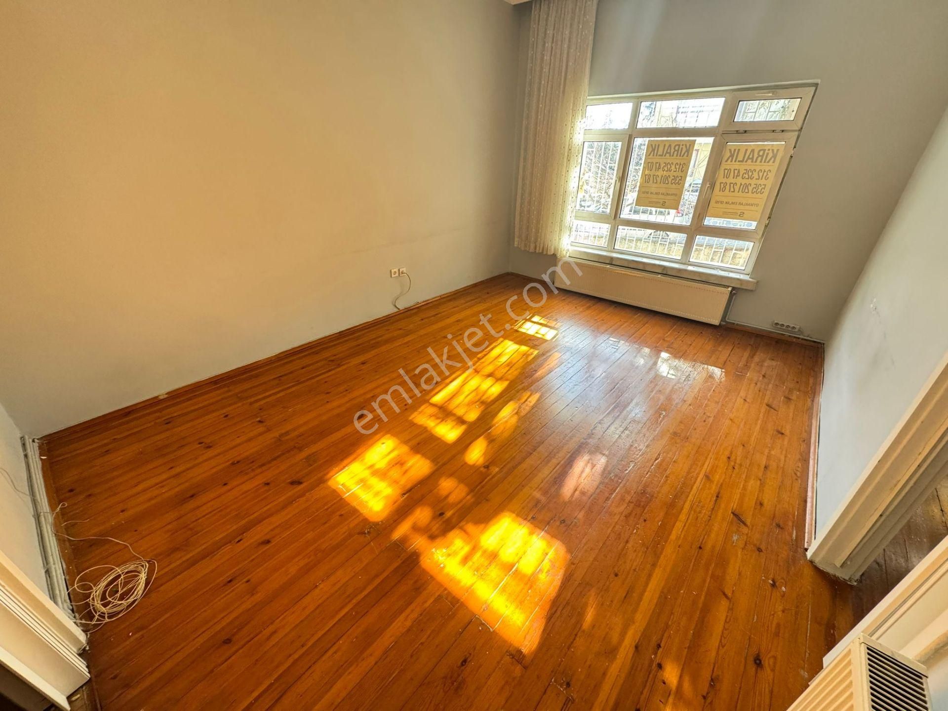 Etlik Lisesi Yakını 2+1 Giriş Katta Ön Cephe Mantolamalı Bina - Görsel 10