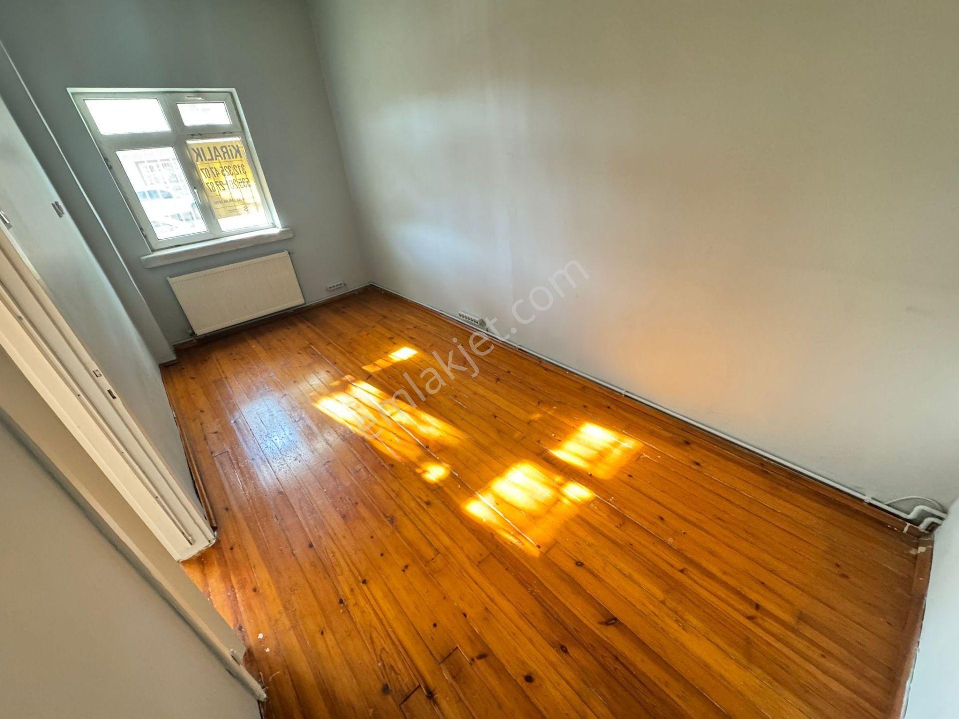 Etlik Lisesi Yakını 2+1 Giriş Katta Ön Cephe Mantolamalı Bina - Görsel 13