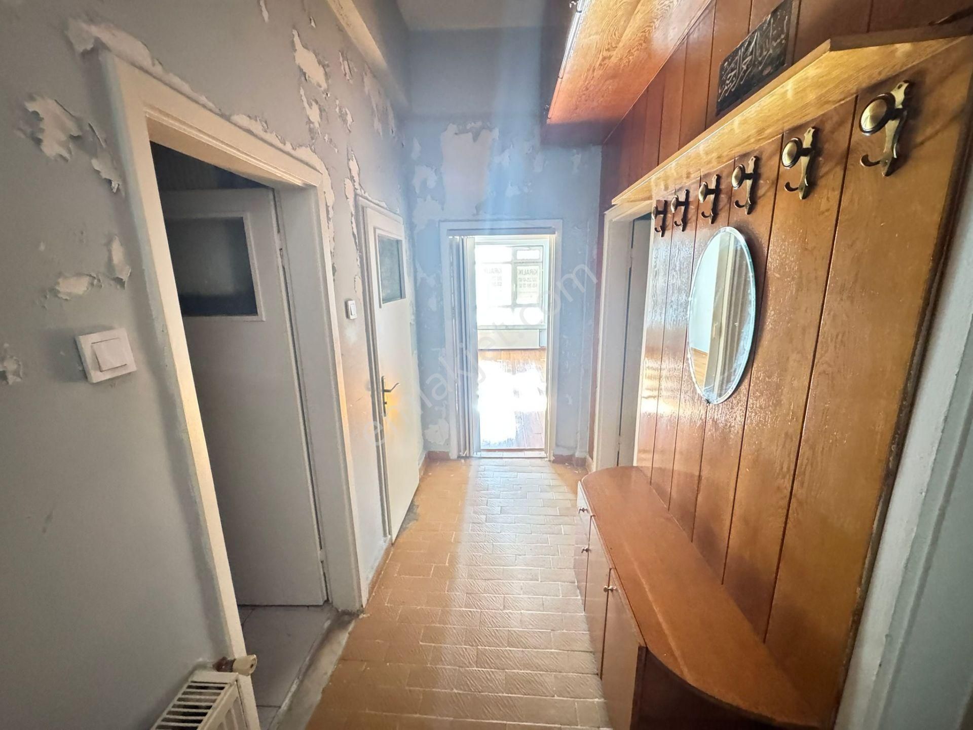 Etlik Lisesi Yakını 2+1 Giriş Katta Ön Cephe Mantolamalı Bina - Görsel 19