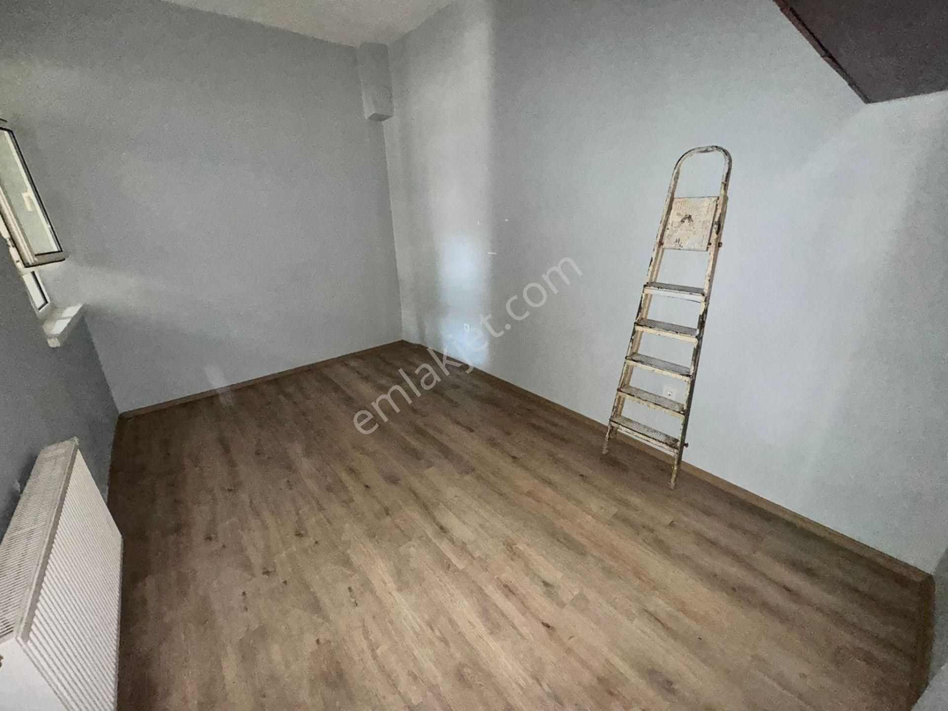 Etlik Lisesi Yakını 2+1 Giriş Katta Ön Cephe Mantolamalı Bina - Görsel 18