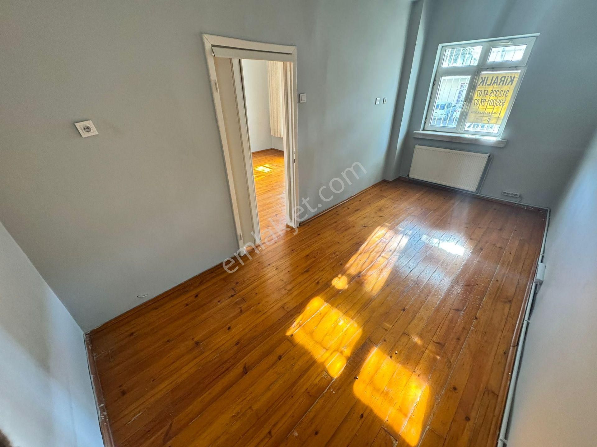 Etlik Lisesi Yakını 2+1 Giriş Katta Ön Cephe Mantolamalı Bina - Görsel 14