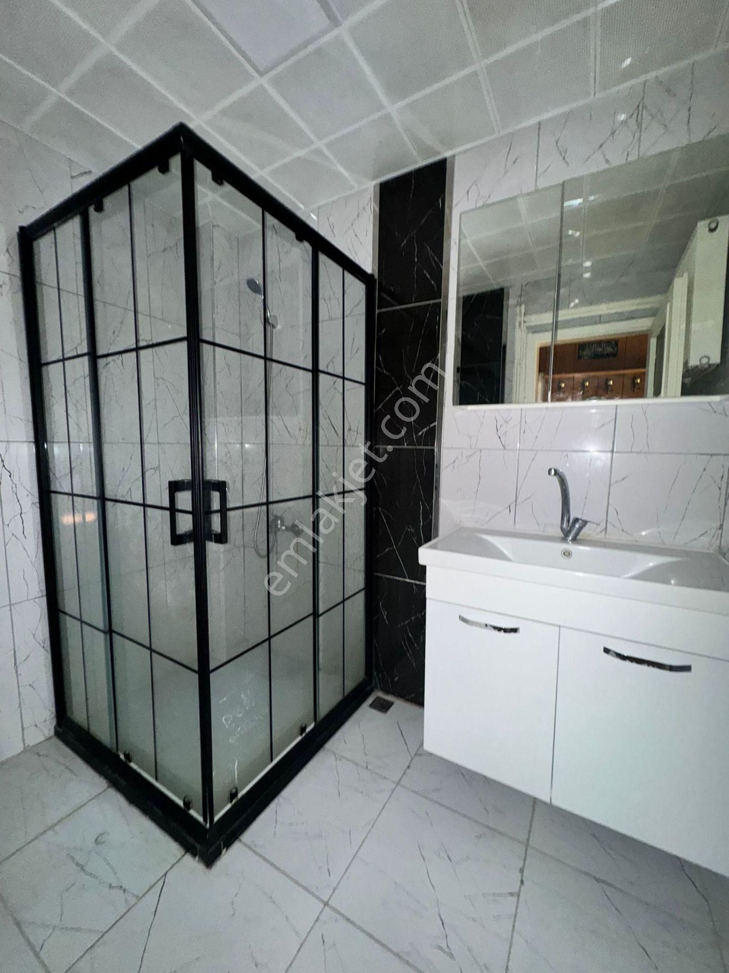 Etlik Lisesi Yakını 2+1 Giriş Katta Ön Cephe Mantolamalı Bina - Görsel 23