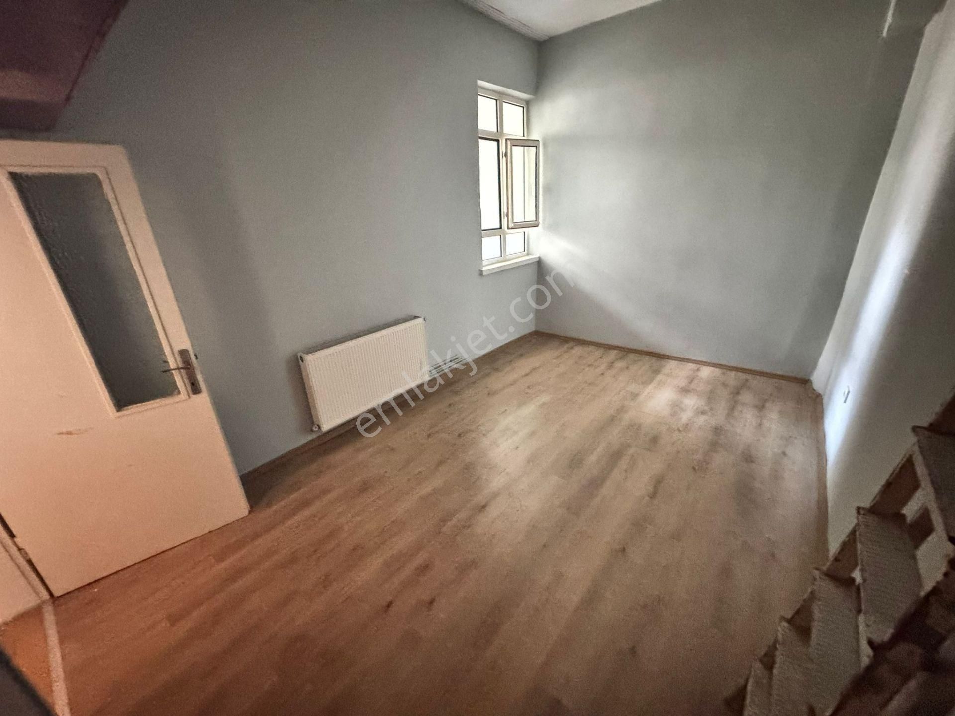 Etlik Lisesi Yakını 2+1 Giriş Katta Ön Cephe Mantolamalı Bina - Görsel 15