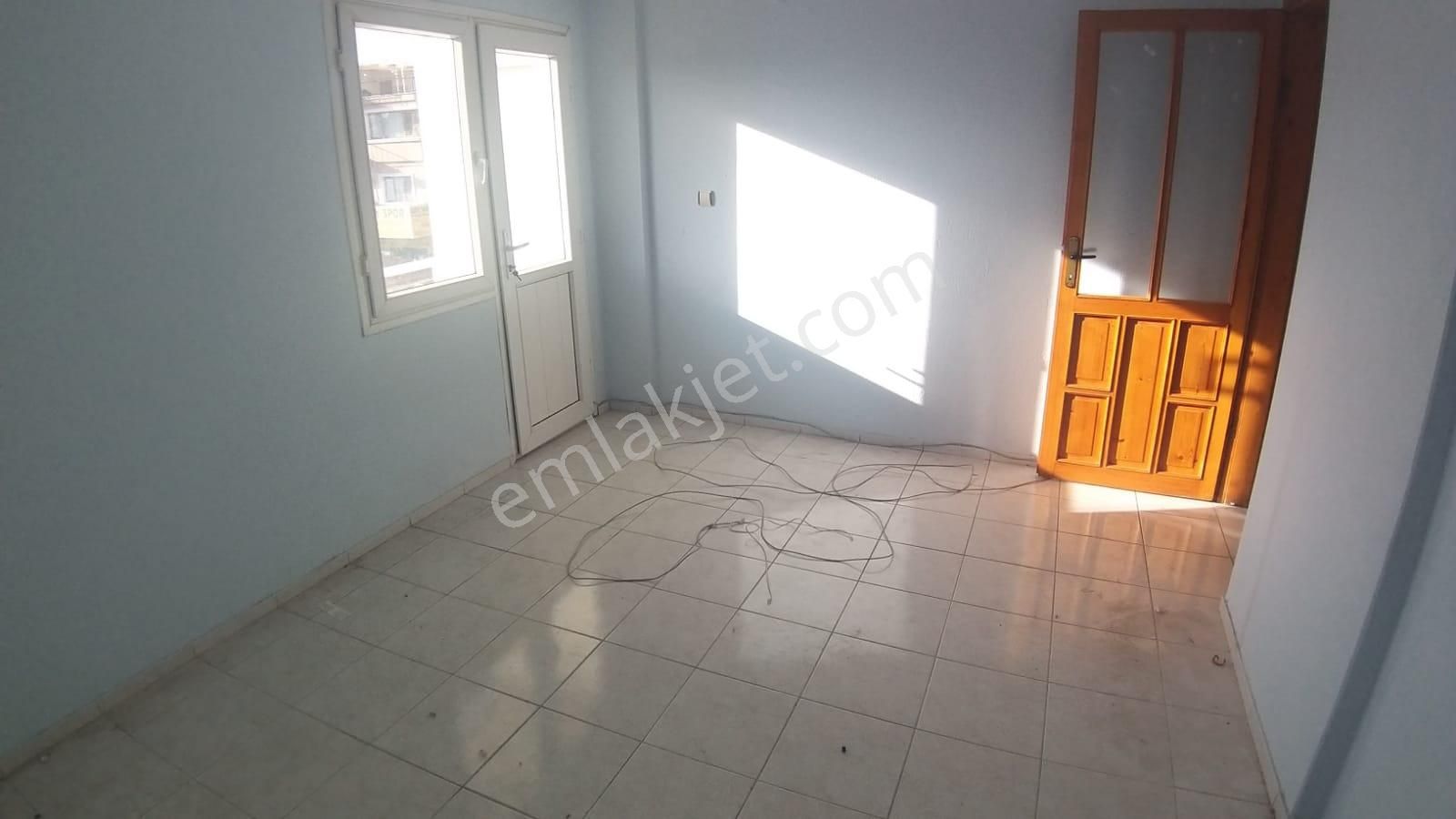 Yıkıkkemerde Caddede Köşe 4+1 150m² Arakat Daire - Görsel 35