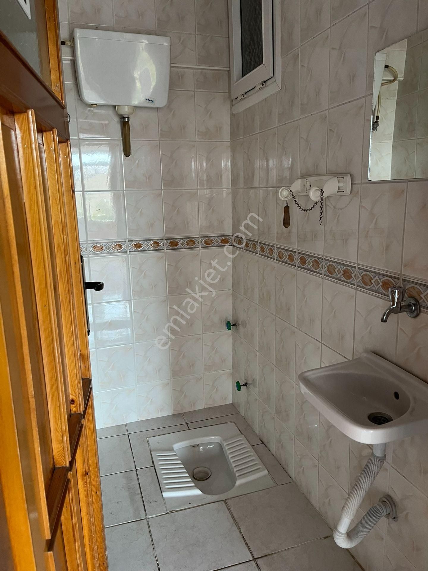 Yıkıkkemerde Caddede Köşe 4+1 150m² Arakat Daire - Görsel 10