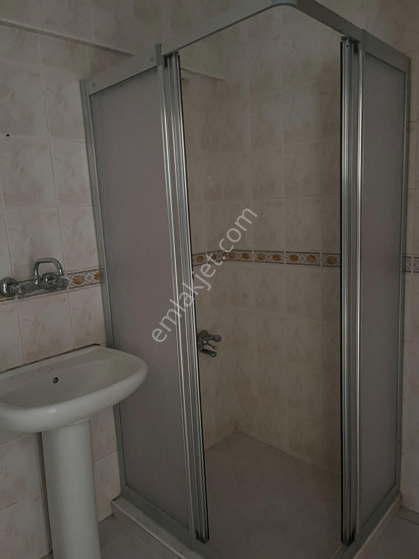 Yıkıkkemerde Caddede Köşe 4+1 150m² Arakat Daire - Görsel 6