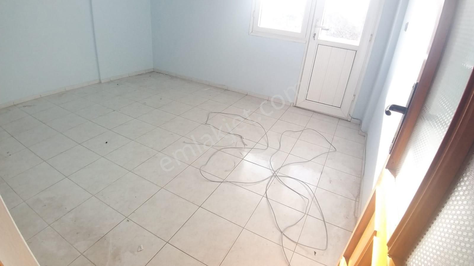 Yıkıkkemerde Caddede Köşe 4+1 150m² Arakat Daire - Görsel 34