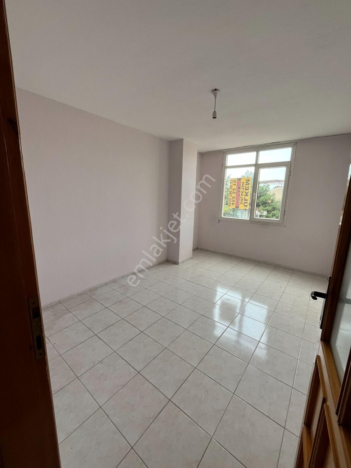 Yıkıkkemerde Caddede Köşe 4+1 150m² Arakat Daire - Görsel 8