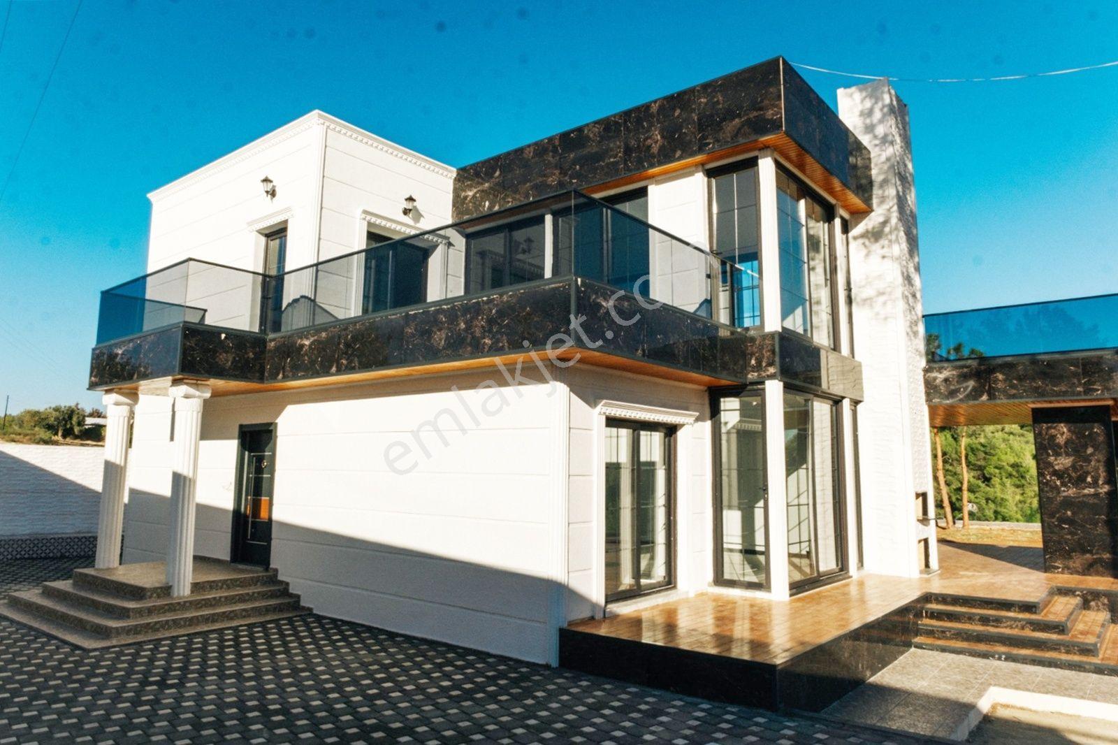 Çukurova Dörtler'de Göl Ve Orman Manzaralı 800 M2 Arsa Üzerine Kurulu Sıfır Dublex Villa - Görsel 18
